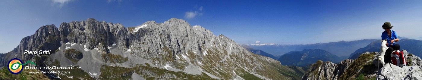 89 In vetta al Pizzo di Corzene (2196 m).jpg